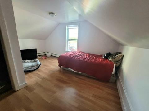 55 Boutwell St, Fall River, MA 02723 photo 7