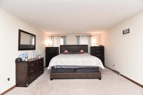236 Ramblewood Dr, Springfield, MA 01118 photo 29