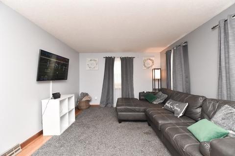 236 Ramblewood Dr, Springfield, MA 01118 photo 4