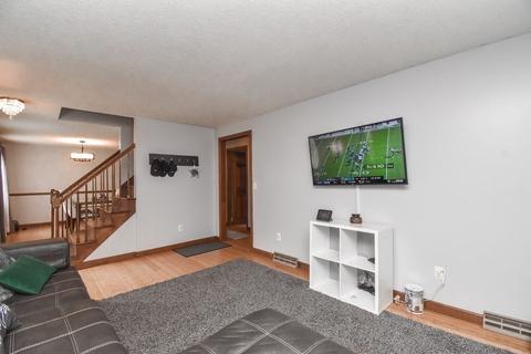 236 Ramblewood Dr, Springfield, MA 01118 photo 6
