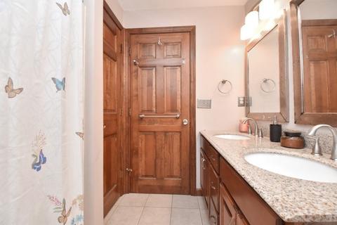 236 Ramblewood Dr, Springfield, MA 01118 photo 21