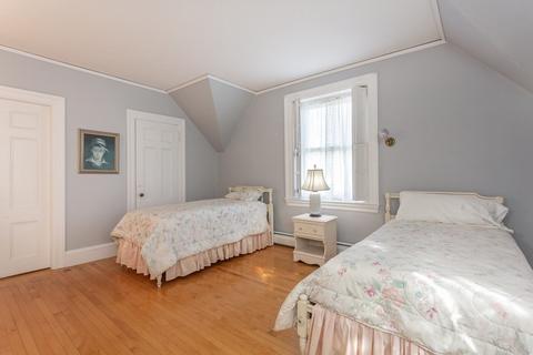 64 Underwood St, Fall River, MA 02720 photo 30