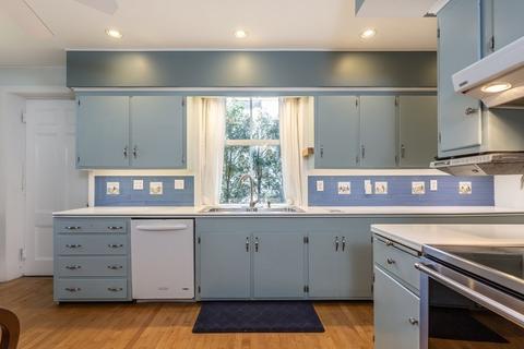 64 Underwood St, Fall River, MA 02720 photo 19