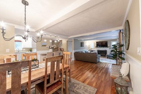 63 Maple Ridge Rd, Reading, MA 01867 photo 12