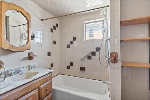 5 Magnolia Ct, Everett, MA 02149 photo 4