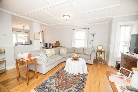 6 Tolman St, Gloucester, MA 01930 photo 4
