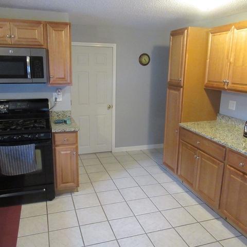 40 Gerrish Ave, Dracut, MA 01826 photo 4