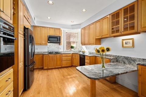 18 Gibbs St #3, Brookline, MA 02445 photo 6