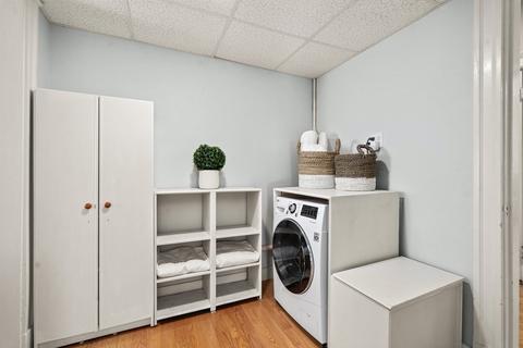 18 Gibbs St #3, Brookline, MA 02445 photo 17