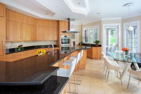 375 Lee St, Brookline, MA 02445 photo 13