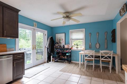 81 Goffstown Rd, Hooksett, NH 03106 photo 8