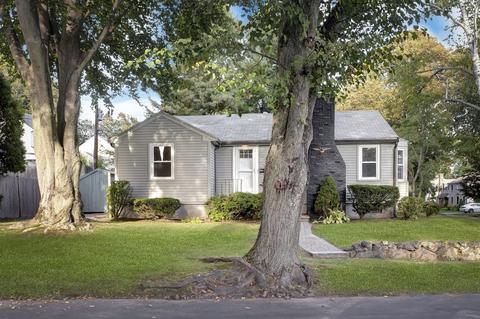 15 Mohawk Rd, Marblehead, MA 01945 photo 2