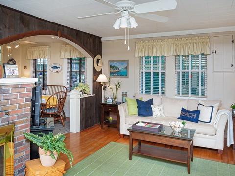 8 Chestnut St, Wareham, MA 02571 photo 6