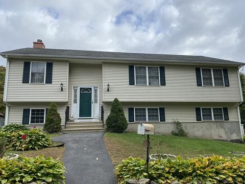 11 Grove St, Ware, MA 01082 photo 4