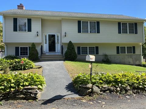 11 Grove St, Ware, MA 01082 photo 1