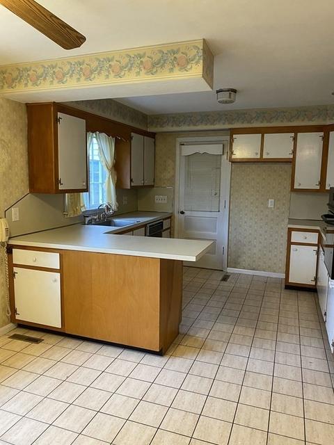 344 Forest Hills Rd, Springfield, MA 01128 photo 10