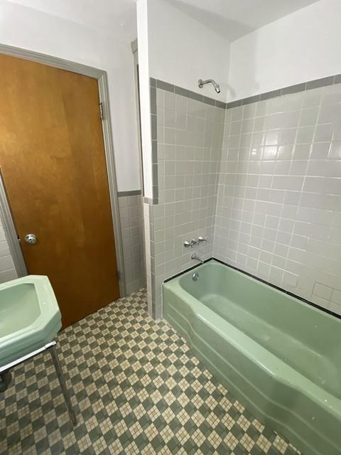 344 Forest Hills Rd, Springfield, MA 01128 photo 14