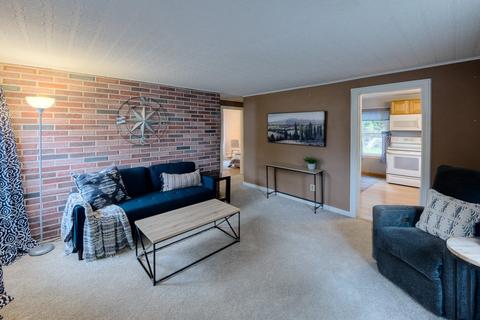 24 Chicopee St, Worcester, MA 01602 photo 4