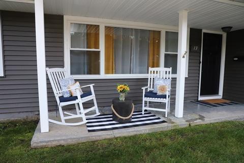 13 Ruthellen Rd, Framingham, MA 01701 photo 2