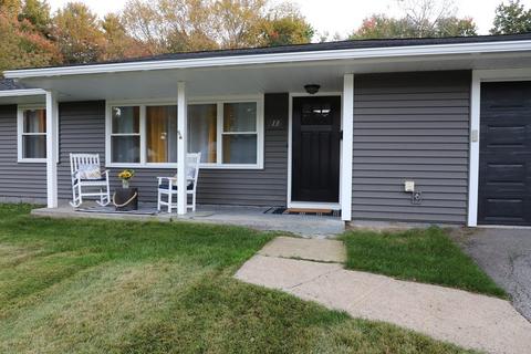 13 Ruthellen Rd, Framingham, MA 01701 photo 1