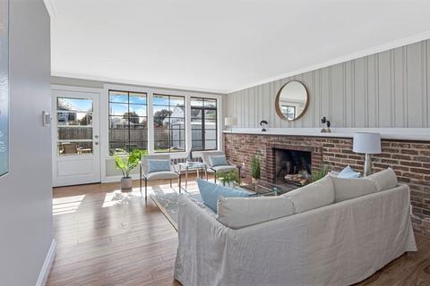 76 Brookline Ave, Hull, MA 02045 photo 4