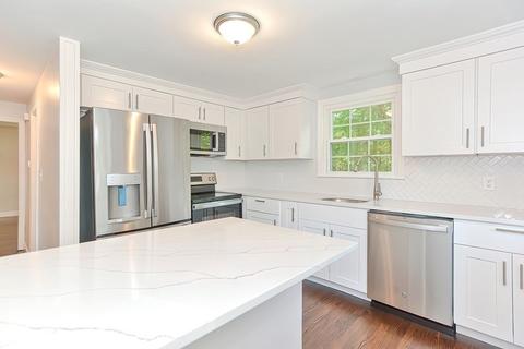 119 Plain St, Hanover, MA 02339 photo 2