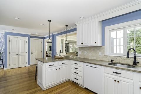 47 Beaufort Ave, Needham, MA 02492 photo 9