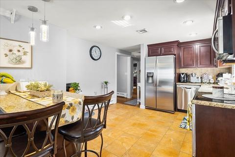 3 Greenview Rd, Stoneham, MA 02180 photo 13