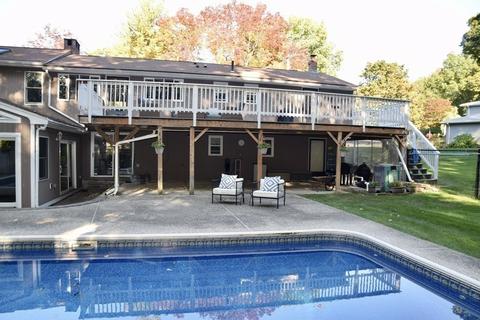 9 Mohawk St, Danvers, MA 01923 photo 4