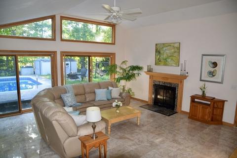 9 Mohawk St, Danvers, MA 01923 photo 8