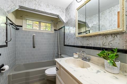 39 Edgemont Ave, Reading, MA 01867 photo 13