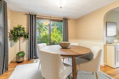 39 Edgemont Ave, Reading, MA 01867 photo 5