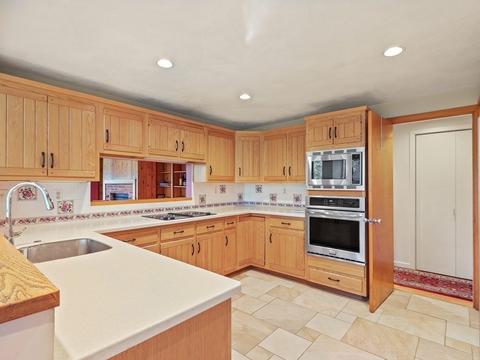 2 Hunt Dr, Dover, MA 02030 photo 6