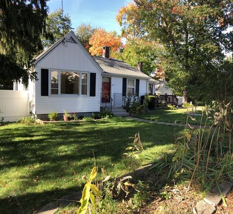 25 Mitchell St, Randolph, MA 02368 photo 1