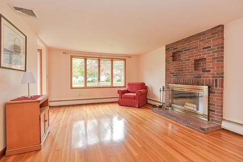 7 Chicatabut Dr, Walpole, MA 02081 photo 11