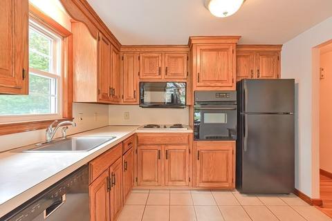 7 Chicatabut Dr, Walpole, MA 02081 photo 16