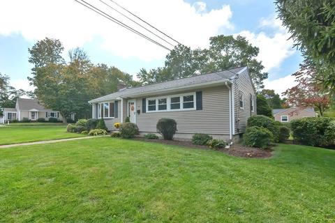7 Chicatabut Dr, Walpole, MA 02081 photo 5