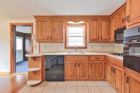 7 Chicatabut Dr, Walpole, MA 02081 photo 18