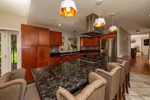 1 Nathaniel Guild Rd, Sharon, MA 02067 photo 4