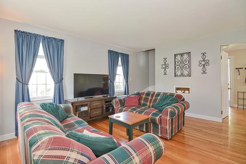 7 Calumet Ave, Worcester, MA 01606 photo 3