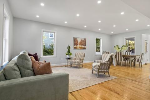 368 Central St, Saugus, MA 01906 photo 3