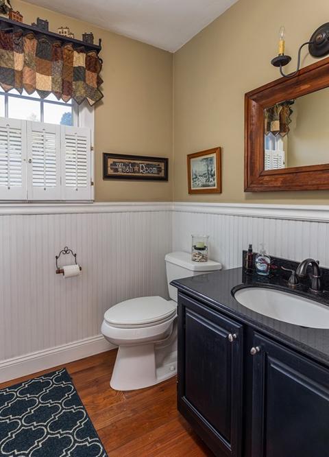 137 Glen Ave, Upton, MA 01568 photo 18