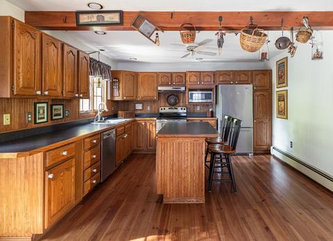 137 Glen Ave, Upton, MA 01568 photo 14