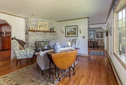 137 Glen Ave, Upton, MA 01568 photo 9