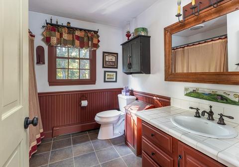 137 Glen Ave, Upton, MA 01568 photo 23