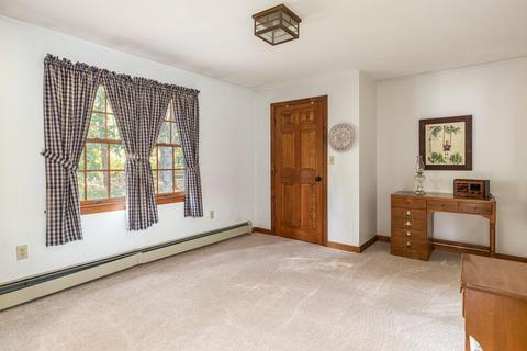 137 Glen Ave, Upton, MA 01568 photo 22