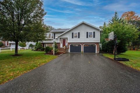 11 Milepost Rd, Reading, MA 01867 photo 3