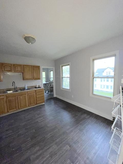98 Prospect St, Springfield, MA 01107 photo 7