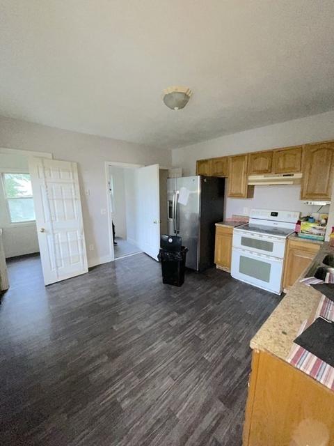 98 Prospect St, Springfield, MA 01107 photo 6