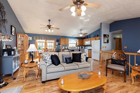 81 Dewey St, Fall River, MA 02720 photo 11